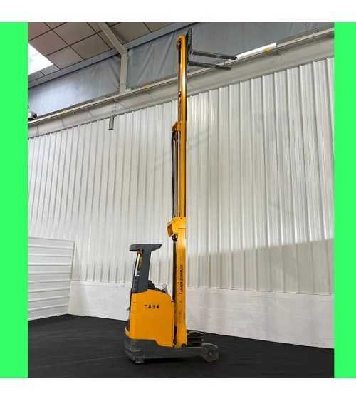 Chariot élévateur électrique rétractable 1400kg triplex 6800mm à vendre chez DYNALOC