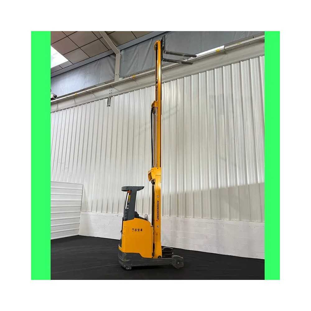 Chariot élévateur électrique rétractable 1400kg triplex 6800mm à vendre chez DYNALOC Chariot élévateur électrique rétractable 1400kg triplex 6800mm à vendre chez DYNALOC